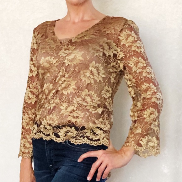 Banana Republic Tops - *Host Pick* Banana Republic lace top